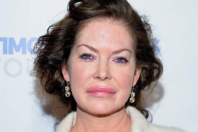 Lara Flynn Boyle 12